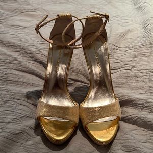 Women’s heel sandal